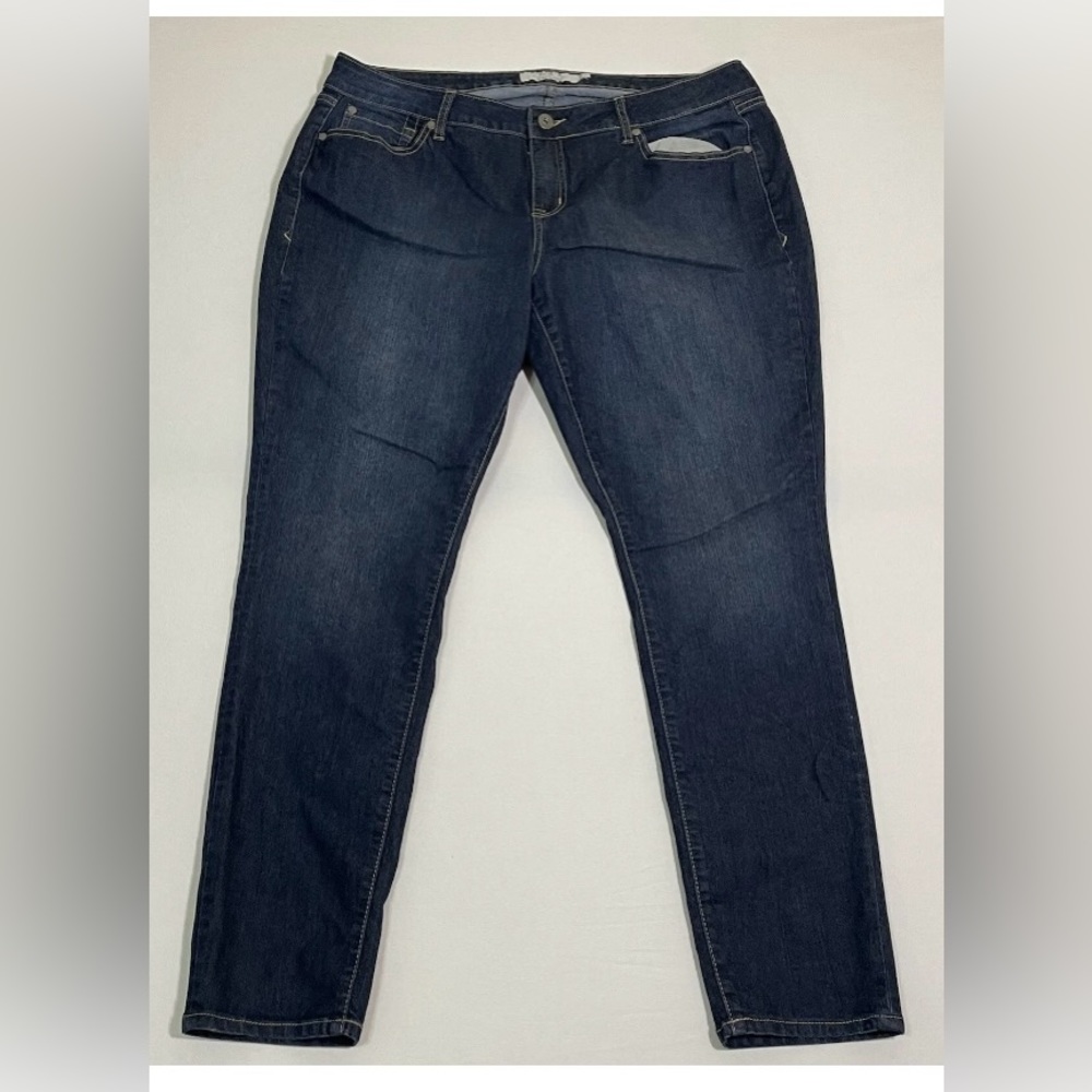 Women’s Torrid Size 18R Stretch Denim Blue Jeans 38x30